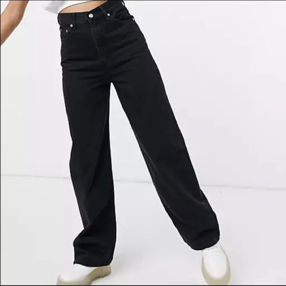 Levis High Loose Jeans - Picture 1 of 5